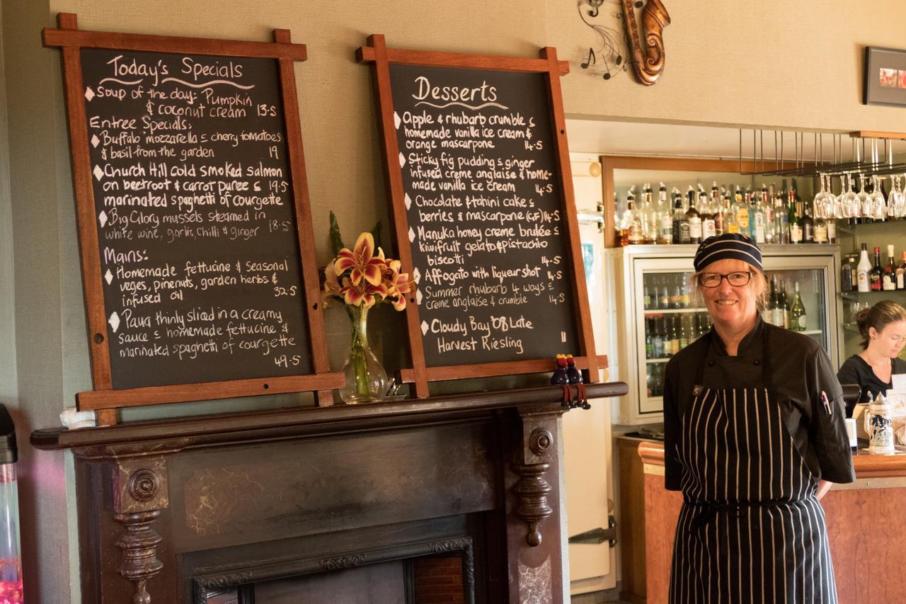 Church Hill Boutique Lodge & Restaurant Half-moon Bay Экстерьер фото