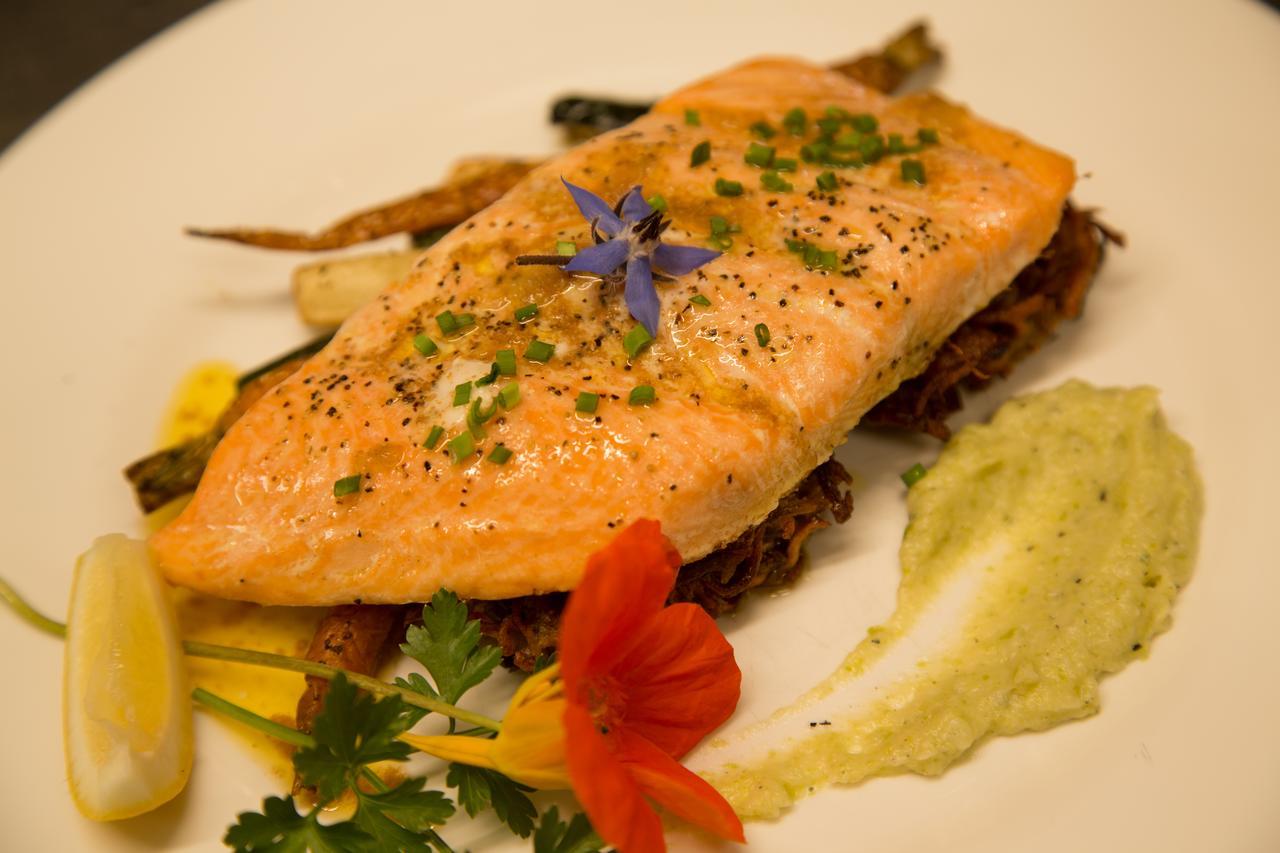 Church Hill Boutique Lodge & Restaurant Half-moon Bay Экстерьер фото